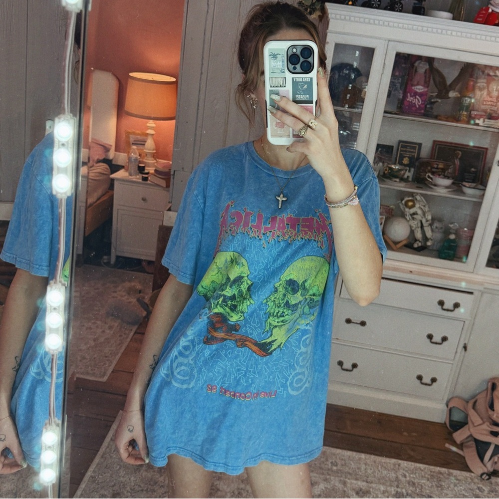 Metallica tee - Picture 2 of 3